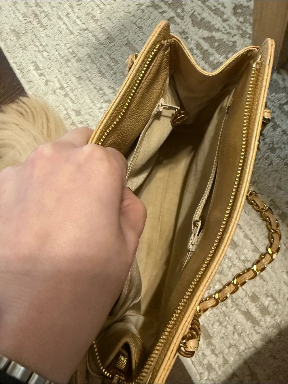 Chanel Vintage Beige shoulder tote with 24k plated gold hardware
